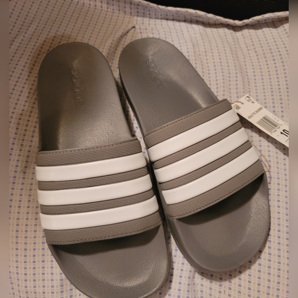 ❌SOLD❌ Adidas Men's Adilette Shower Slide Size 10 - Picture 2 of 8